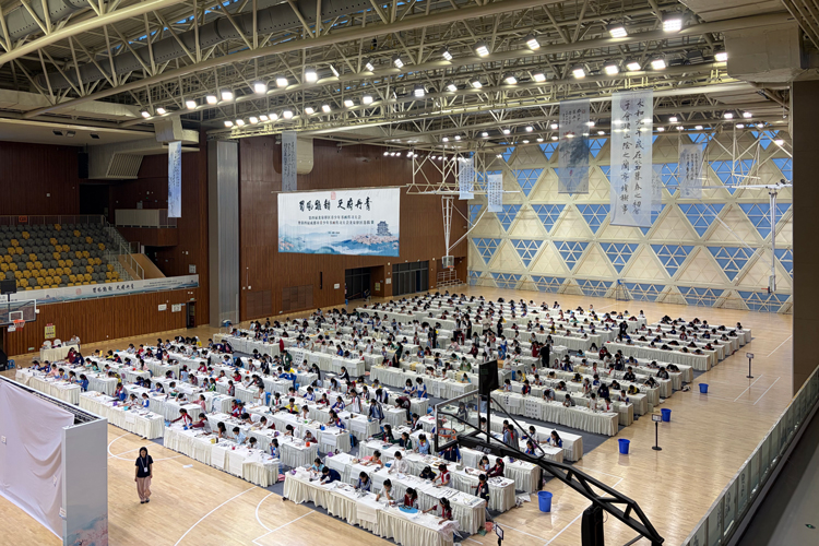 第四屆龍泉驛區(qū)青少年書畫傳習(xí)大會暨第四屆成都市青少年書畫傳習(xí)大會龍泉驛區(qū)選拔賽