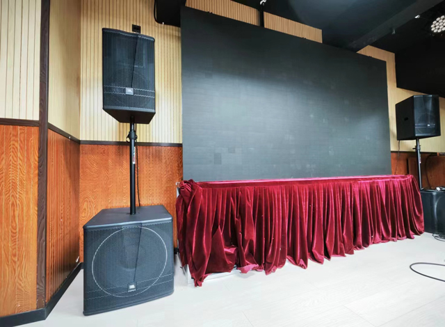 JBL CV3015/CV3018S 商務(wù)會(huì)議音箱，酒樓餐廳音樂(lè)播放、舞臺(tái)表演、多功能廳、報(bào)告廳專(zhuān)業(yè)擴(kuò)聲應(yīng)用