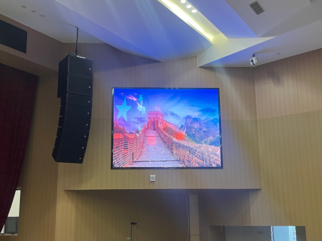 鷹皇科技助力學(xué)校報(bào)告廳舞臺燈光音響工程全面升級
