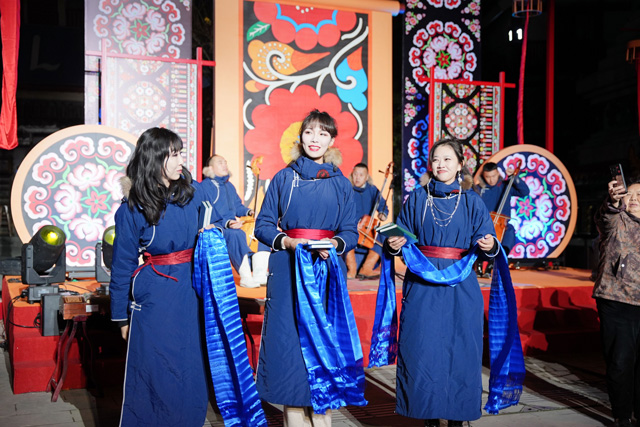“大美阿壩·幸福羌年”2025羌年慶祝系列活動 | 鷹皇科技賦能夜游場景打造+成果展