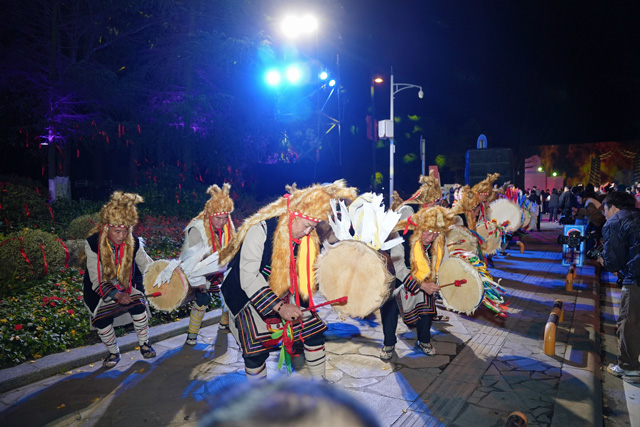 “大美阿壩·幸福羌年”2025羌年慶祝系列活動 | 鷹皇科技賦能夜游場景打造+成果展