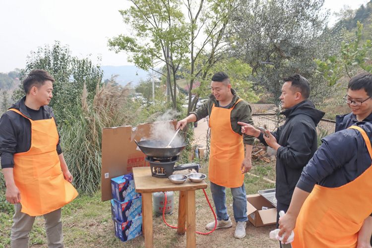 成都鷹皇科技 2026 春季團建圓滿舉行